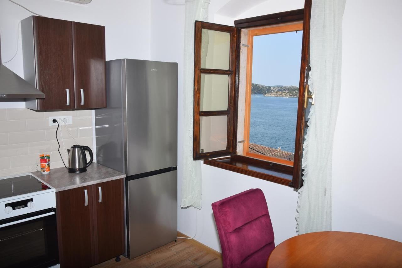 Apartman Plava Riba Шибеник Экстерьер фото